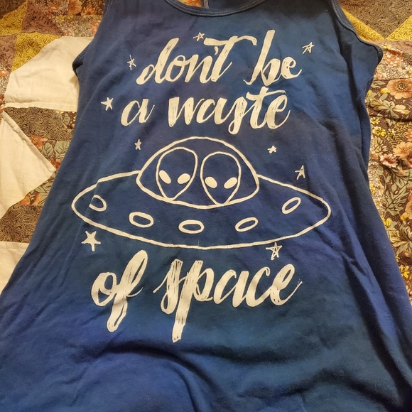 Tank top - Picture 1 of 2